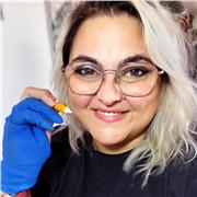 Insegnante tecnica Manga e Webtoon da oltre 10 anni, offre lezioni individuali mirate al miglioramento individuale.